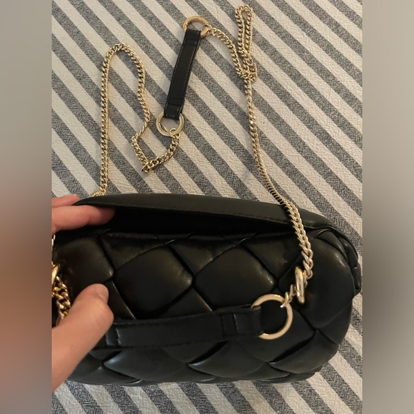 Quilted handbag 🖤 - Picture 4 of 7